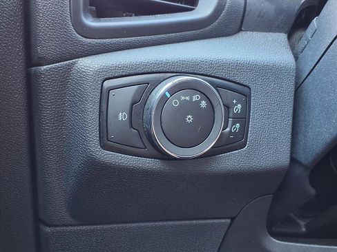 Used 2021 Ford EcoSport SE w/ SE Appearance Package image 16