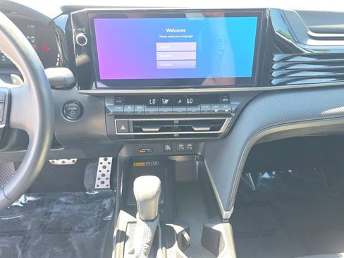 Used 2025 Toyota Camry SE w/ Multimedia Upgrade Package FWD image 18