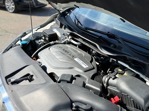 Used 2018 Honda Odyssey EX-L image 18