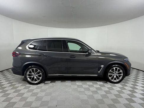 Used 2025 BMW X5 xDrive40i w/ Climate Comfort Package AWD/4WD image 8