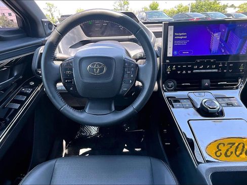 Used 2023 Toyota bZ4X AWD w/ Weather Package image 5