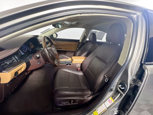 Used 2018 Lexus ES 350 w/ Premier Package FWD image 14