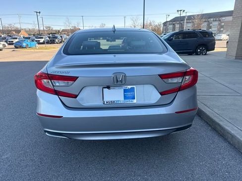 Used 2019 Honda Accord EX image 3