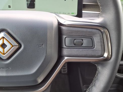 Used 2024 Rivian R1S Adventure AWD/4WD image 33
