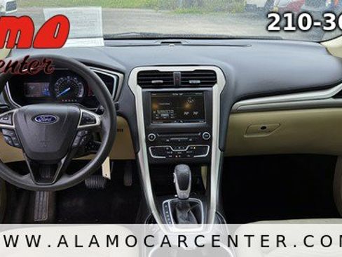 Used 2016 Ford Fusion SE FWD image 34
