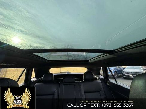 Used 2020 Volkswagen Atlas Cross Sport SEL image 17