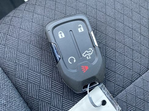 Used 2022 GMC Sierra 1500 SLE image 31