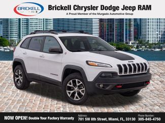 Used 2015 Jeep Cherokee Trailhawk w/ Comfort/Convenience Group AWD/4WD video 2
