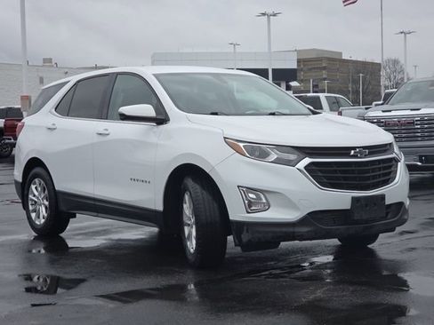 Used 2019 Chevrolet Equinox LT FWD image 17