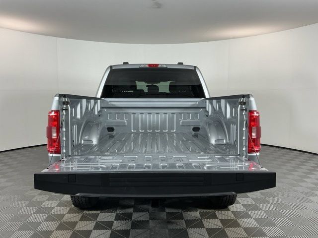 Used 2023 Ford F150 XLT w/ Trailer Tow Package AWD/4WD image 9