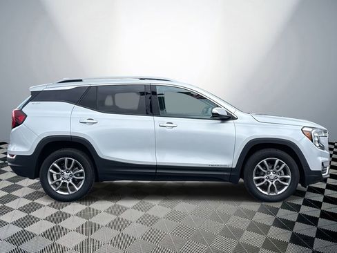 Used 2022 GMC Terrain SLT AWD/4WD image 6