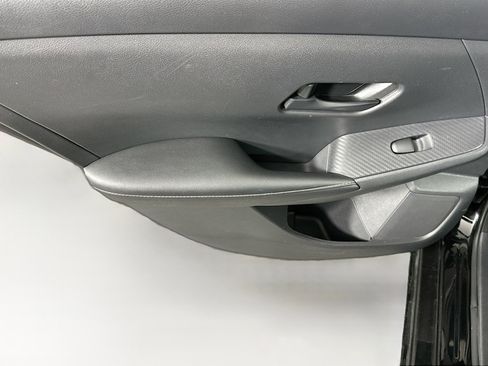 Used 2024 Nissan Sentra SV image 24