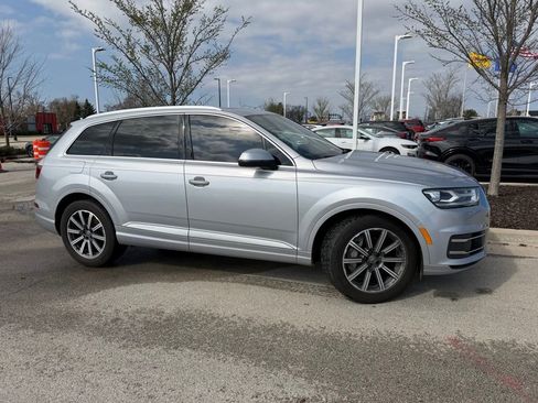 Used 2017 Audi Q7 3.0T Premium w/ Towing Package AWD/4WD image 6