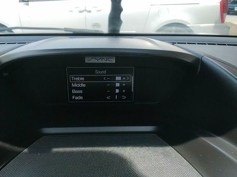Used 2017 Ford Escape SE w/ SE Cold Weather Package FWD image 17