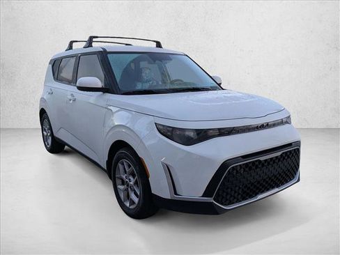 Used 2024 Kia Soul LX w/ Option Group 015 image 3