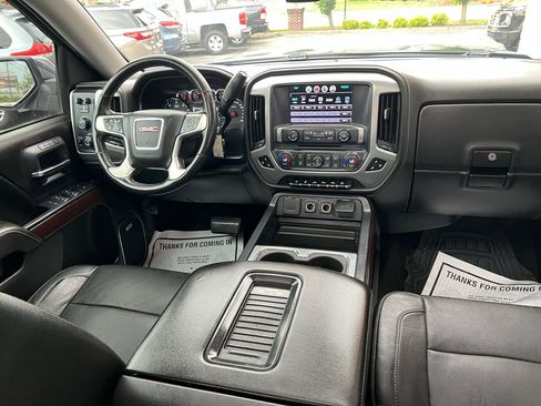 Used 2017 GMC Sierra 1500 SLT w/ SLT Premium Package AWD/4WD image 16
