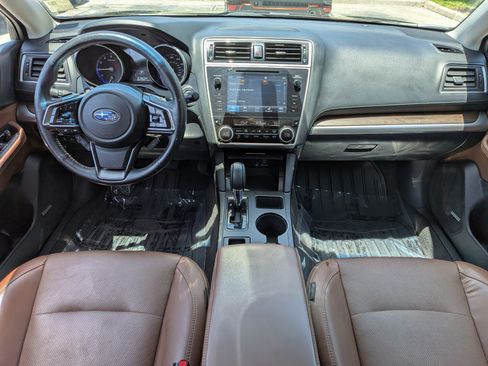 Used 2019 Subaru Outback 3.6R Touring w/ Popular Package #3A AWD/4WD image 17