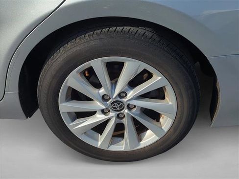 Used 2022 Toyota Camry LE FWD image 6