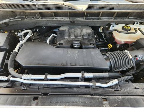 Used 2024 Chevrolet Silverado 1500 Custom AWD/4WD image 29