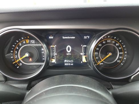 Used 2021 Jeep Wrangler Sport S image 12