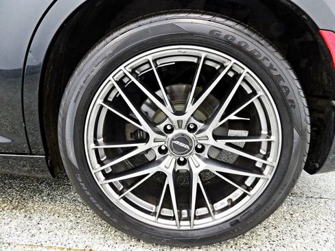 Used 2015 Chrysler 300 S w/ 300S Premium Group image 18