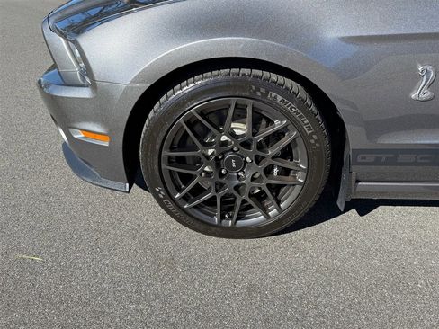 Used 2013 Ford Mustang Shelby GT500 image 16