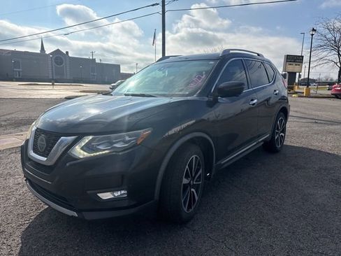 Used 2018 Nissan Rogue SL w/ Premium Package image 1