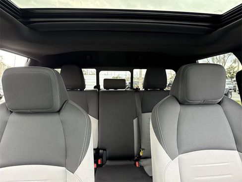 Used 2025 Toyota Tacoma SR5 image 30