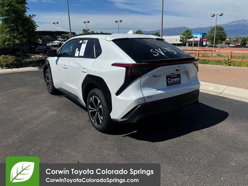 New 2024 Toyota bZ4X image 6