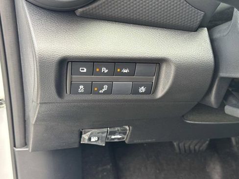 Certified 2025 Nissan Kicks Play S FWD image 28