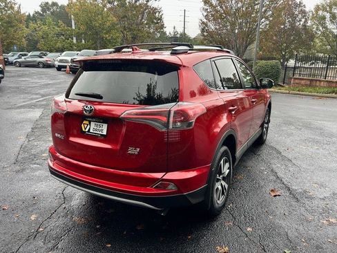 Used 2017 Toyota RAV4 XLE w/ All Weather Liner Package AWD/4WD image 8