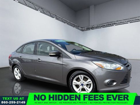 Used 2014 Ford Focus SE FWD image 1