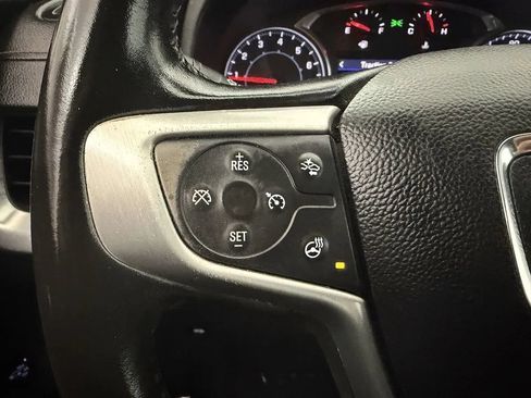 Used 2021 GMC Terrain SLT w/ Infotainment Package II FWD image 12