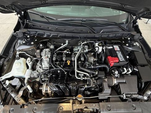Used 2025 Nissan Altima 2.5 SV FWD image 27