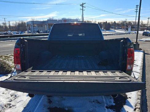 Used 2017 RAM 1500 Express w/ Black Ram 1500 Express Group image 27