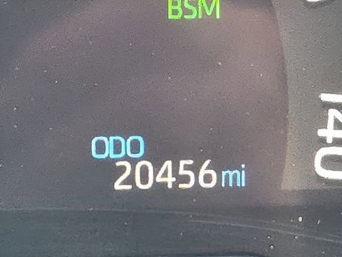 Used 2025 Toyota RAV4 XLE w/ Convenience Package image 25