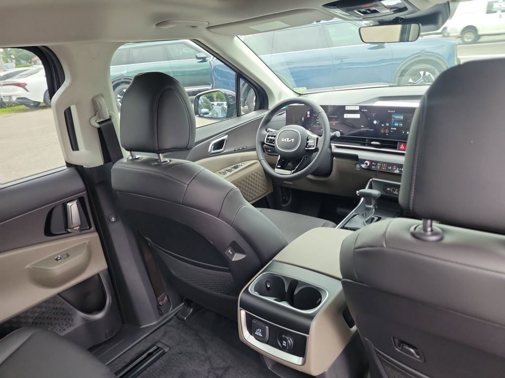 New 2026 Kia Carnival SX FWD image 13