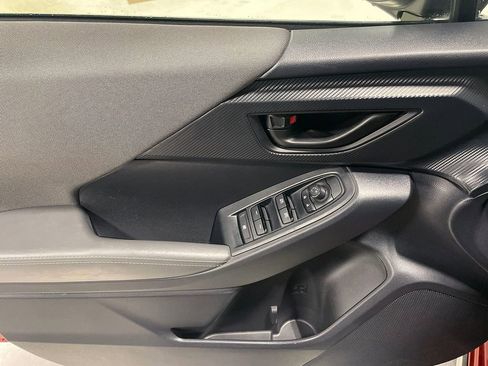 Used 2024 Subaru Crosstrek 2.0i Premium image 18