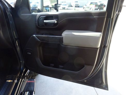 Used 2020 Chevrolet Silverado 3500 LTZ w/ LTZ Premium Package image 31