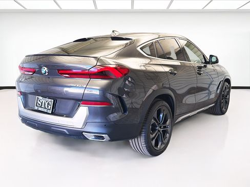 Used 2023 BMW X6 xDrive40i w/ Premium Package image 4