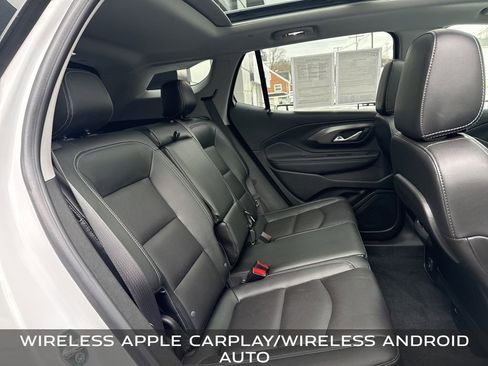 Used 2022 GMC Terrain SLT image 28