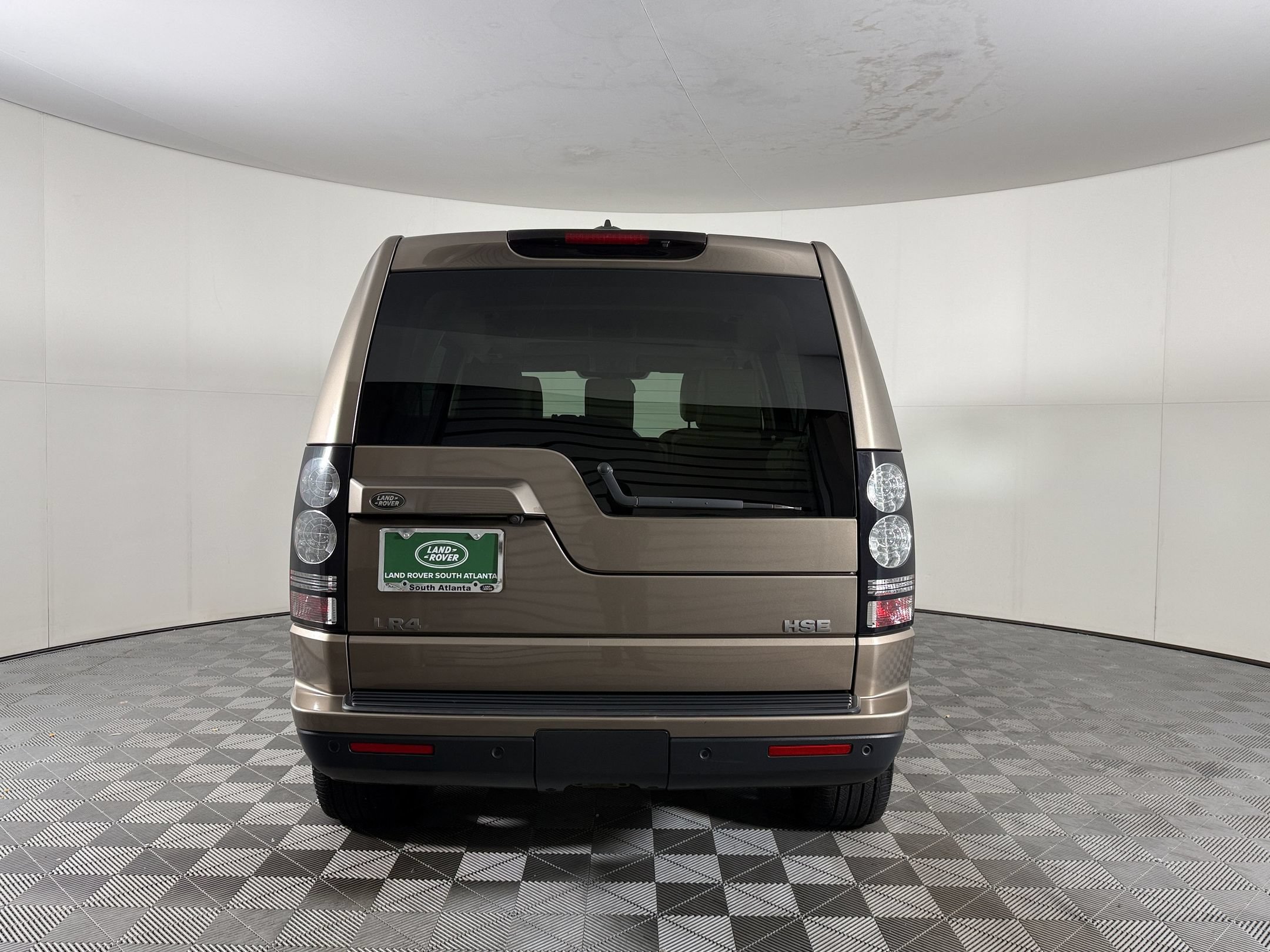 Used 2015 Land Rover LR4 HSE AWD/4WD image 10
