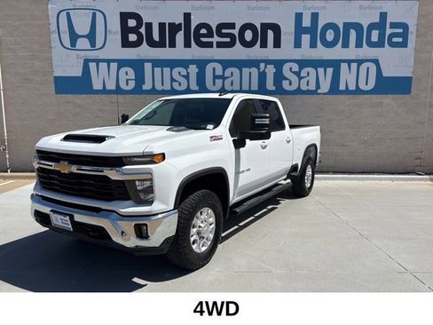 Used 2025 Chevrolet Silverado 2500 LT w/ Convenience Package image 1