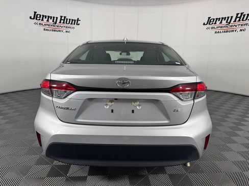 Used 2025 Toyota Corolla LE FWD image 8
