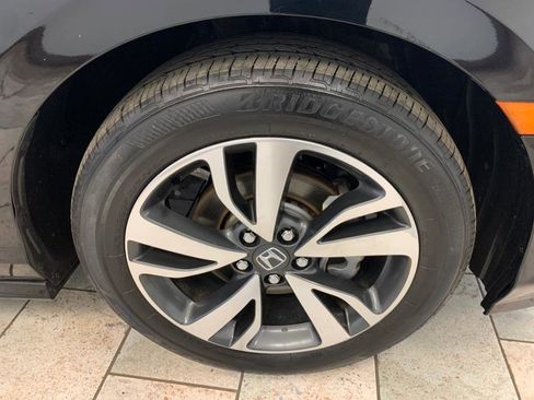 Used 2023 Honda Odyssey Touring image 9