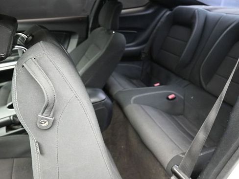 Used 2015 Ford Mustang Coupe image 12