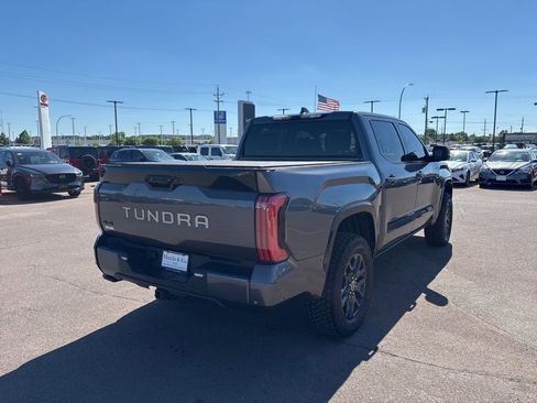 Used 2023 Toyota Tundra Platinum AWD/4WD image 5