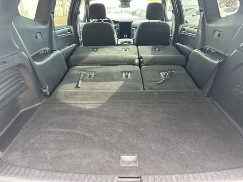 Used 2025 GMC Acadia Elevation image 54