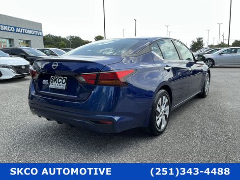 Used 2024 Nissan Altima 2.5 S FWD image 5