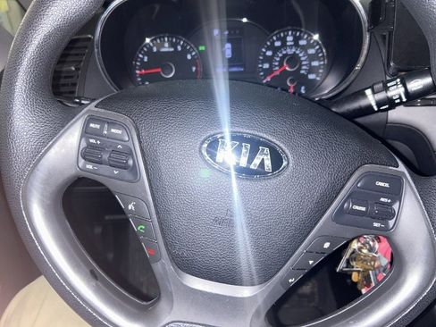 Used 2018 Kia Forte LX w/ LX Rear Camera Package image 10